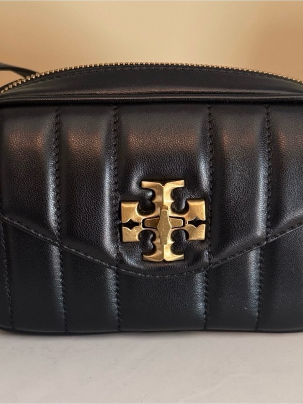 Tory Burch Kira NWOT Quilted Leather Camera Crossbody - Picture 3 of 14